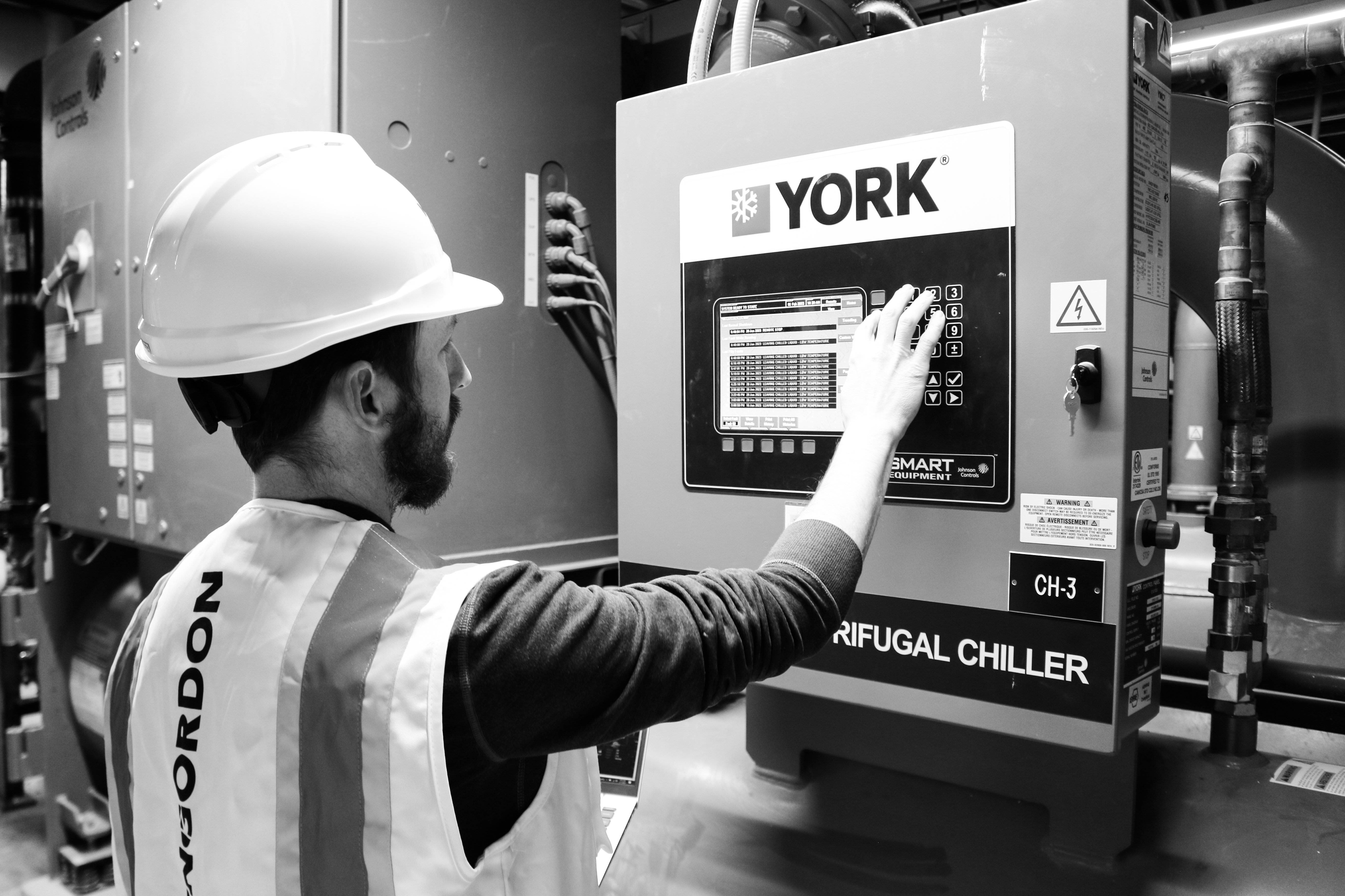 Commissioning_BW_9598